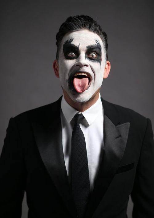 罗比·威廉姆斯,音乐传奇的蜕变与重生