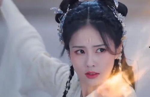 烬上月光,探寻历史尘埃中的传奇故事